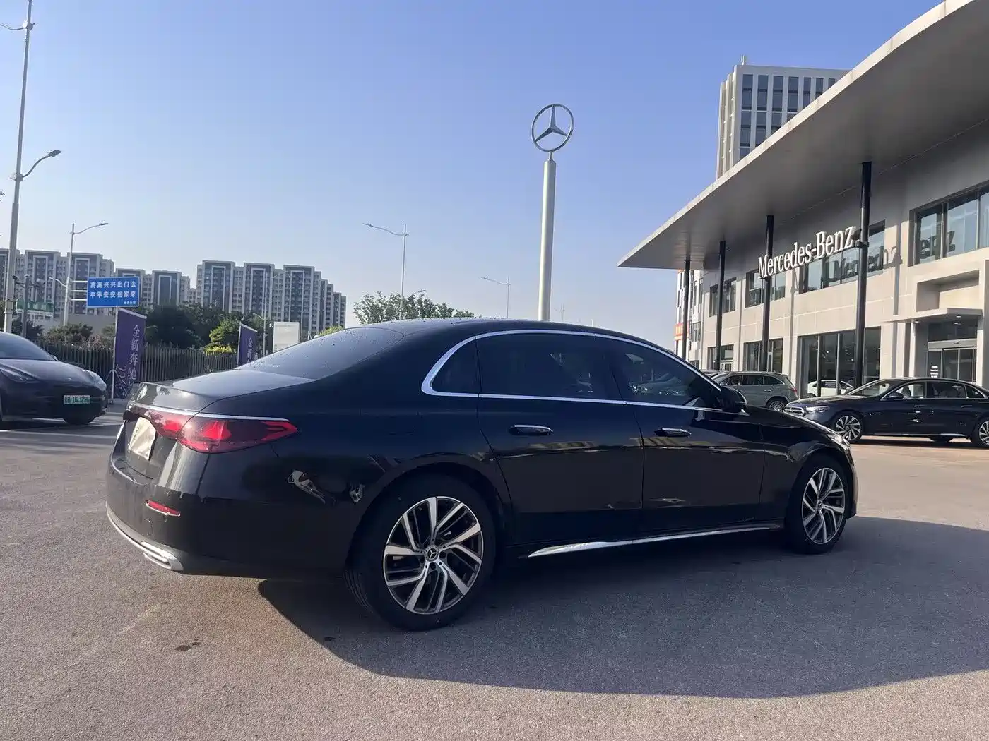 Mercedes-Benz E-Class 2025 E 300 L Fashion фото 6