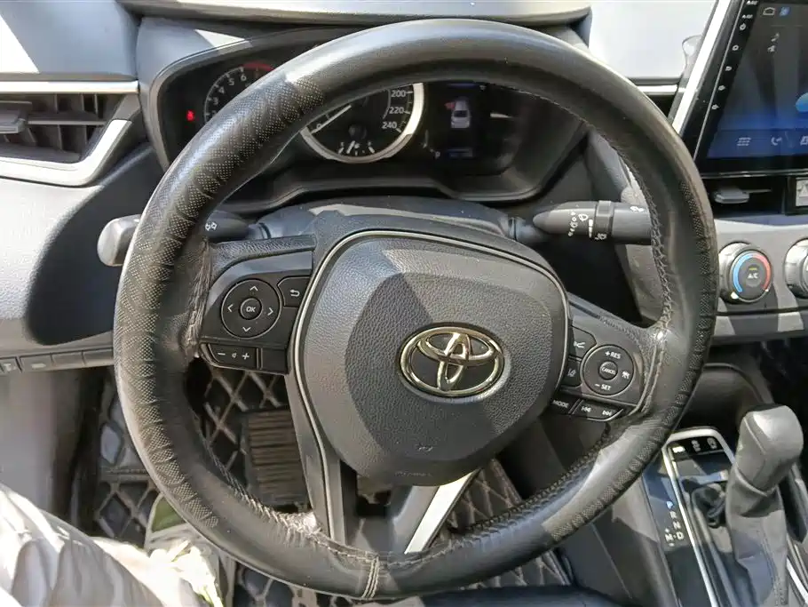 Toyota Corolla 2021 1.2T S-CVT Pioneer Edition фото 15