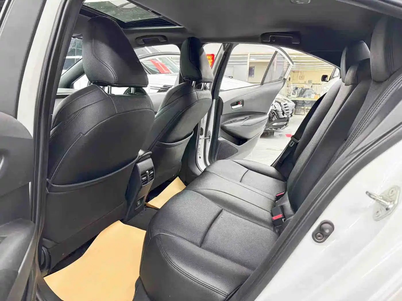 Toyota Levin 2022 185T CVT Luxury Edition фото 8