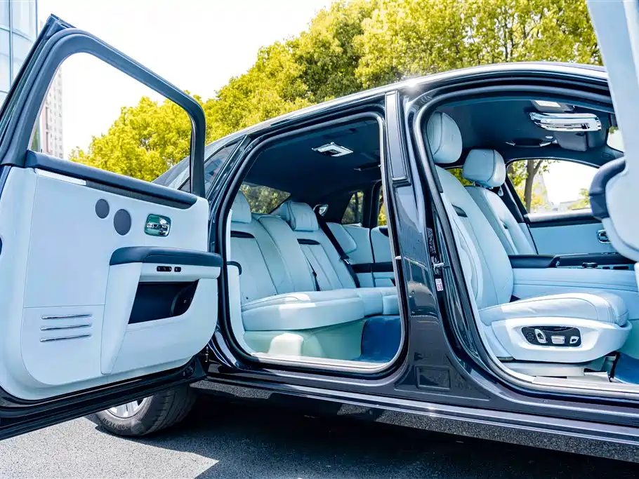 Rolls-Royce Ghost 2021 6.7T Long Wheelbase фото 24