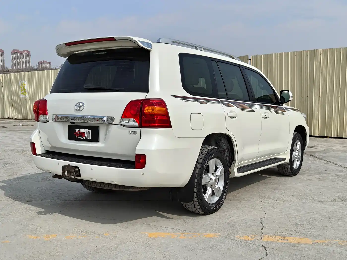 Toyota Land Cruiser (Import) 2015 4.0L V6 Middle East Low Configuration Edition фото 9