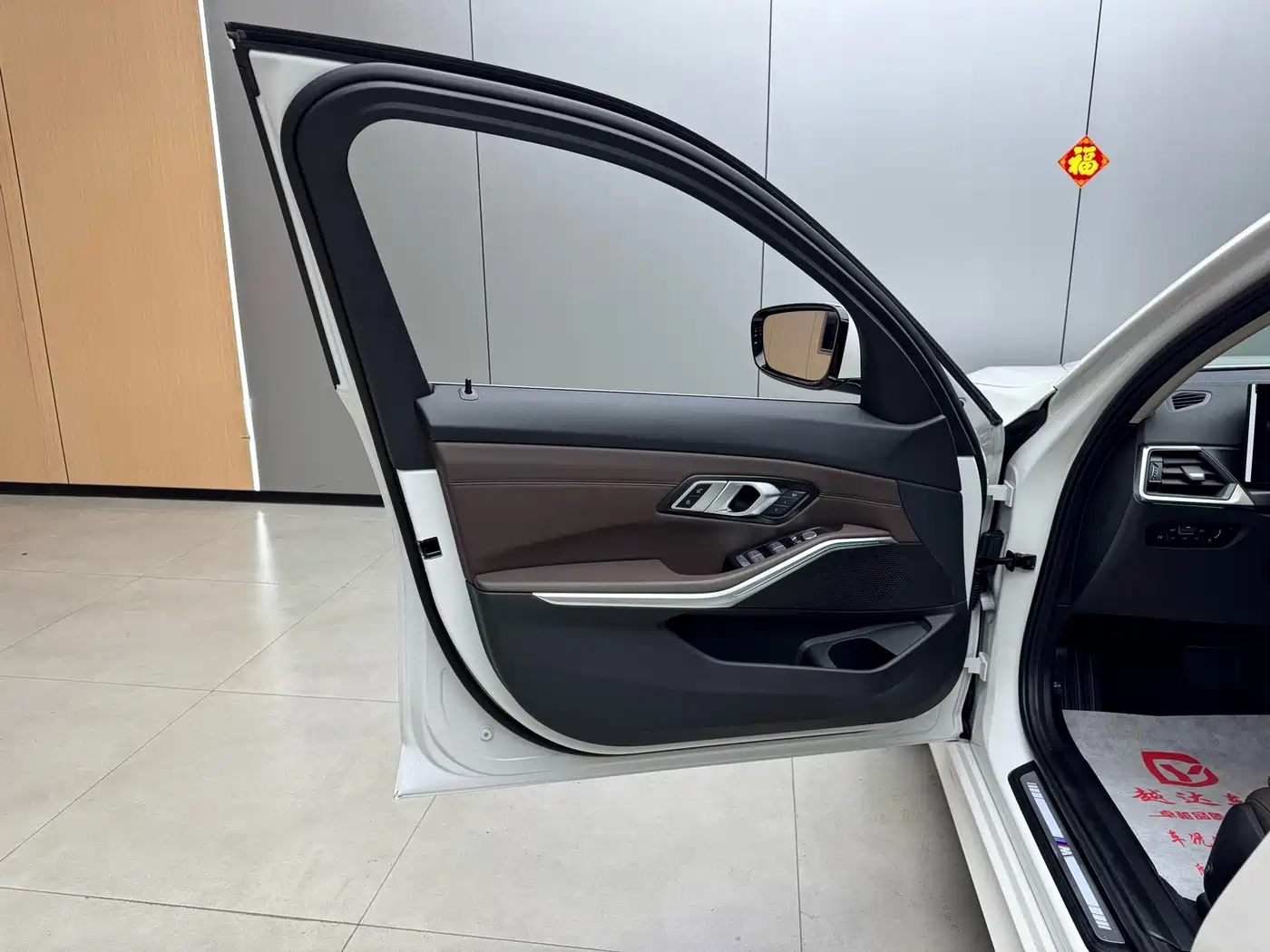 BMW 3 Series 2024 325i M Sport Package фото 4