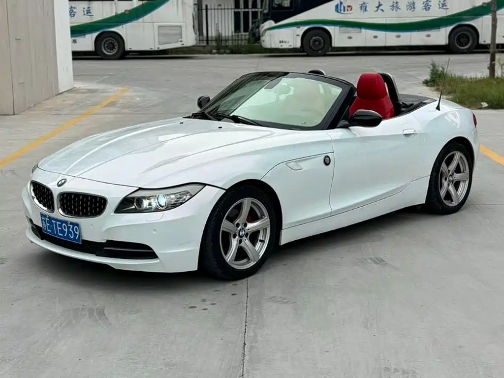 BMW Z4 2010 2011 sDrive23i Flame Limited Edition