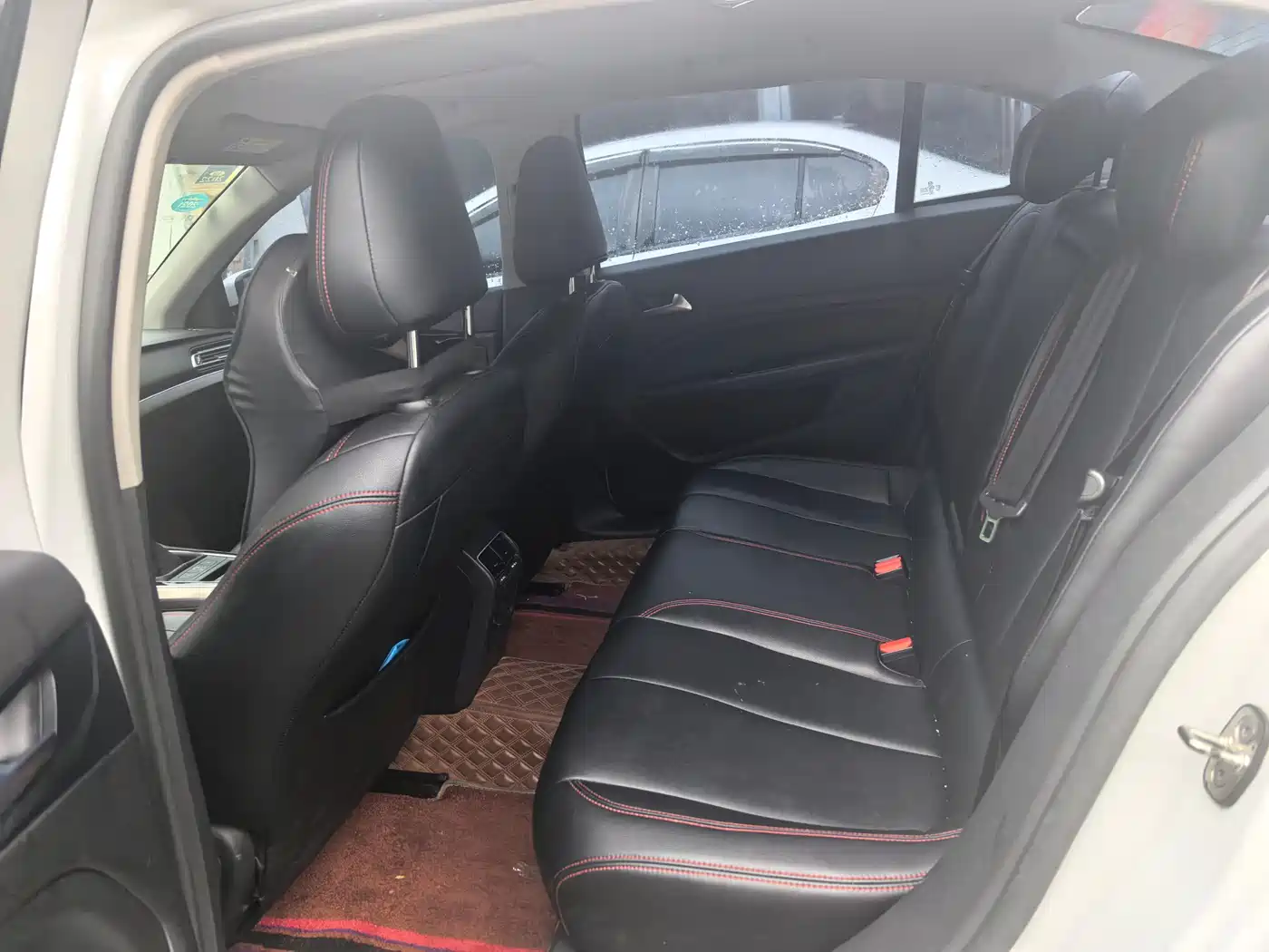 Peugeot 408 2018 350THP Automatic Luxury Edition фото 8