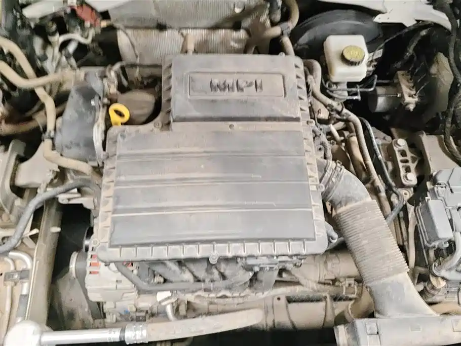 Volkswagen Lavida 2017 1.6L Automatic Trend Edition фото 10