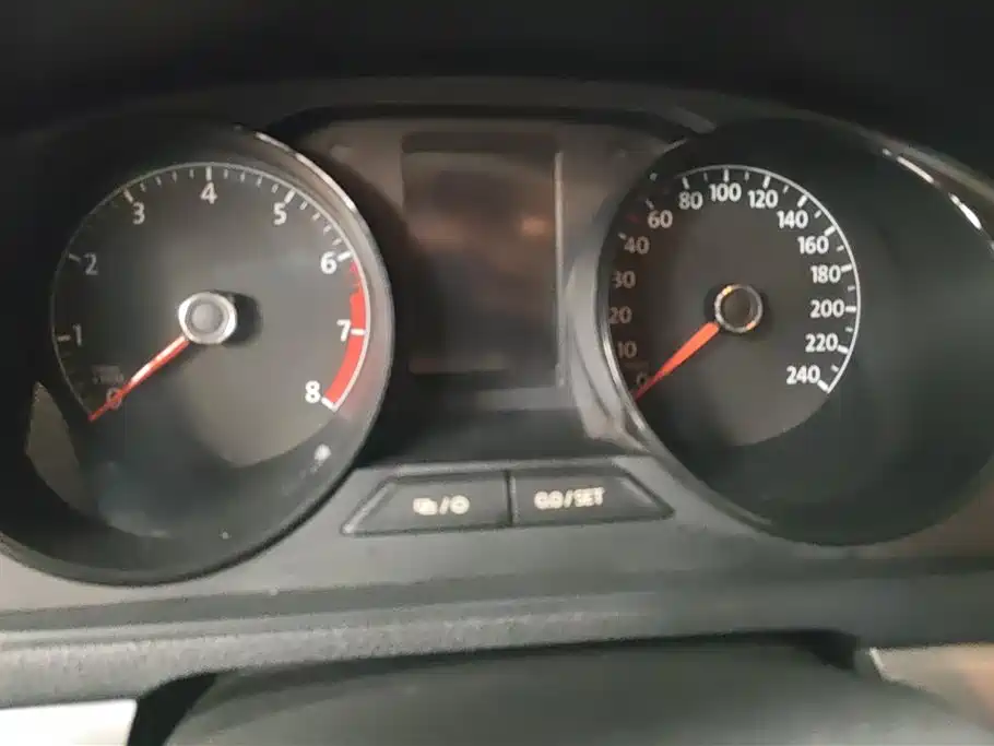 Volkswagen Lavida 2017 1.6L Automatic Trend Edition фото 14
