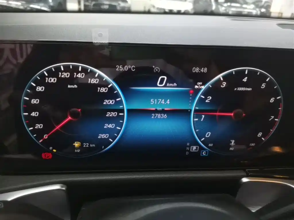 Mercedes-Benz GLB 2023 GLB 220 Dynamic фото 12