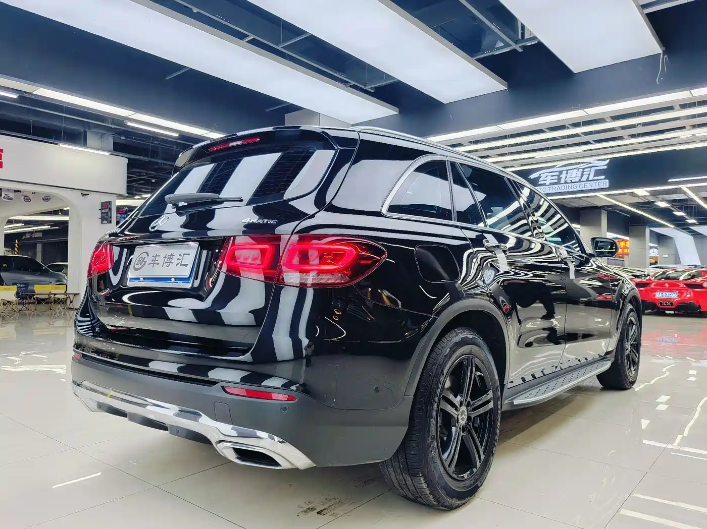 Mercedes-Benz GLC 2021 GLC 260 L 4MATIC Sporty фото 6
