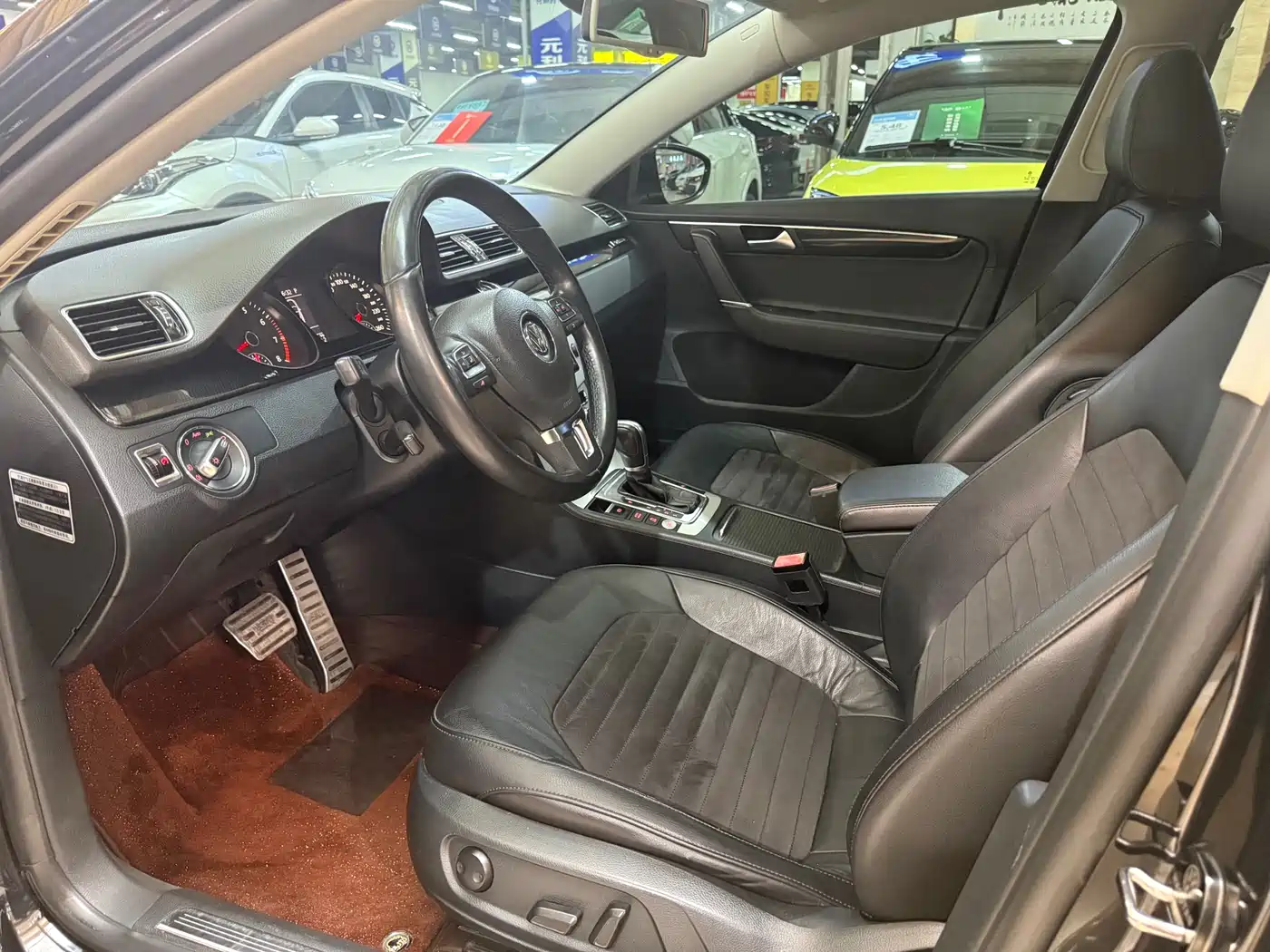 Volkswagen Magotan 2015 Facelift 1.8TSI Luxury фото 4