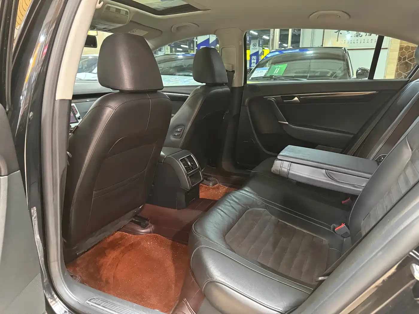 Volkswagen Magotan 2015 Facelift 1.8TSI Luxury фото 5
