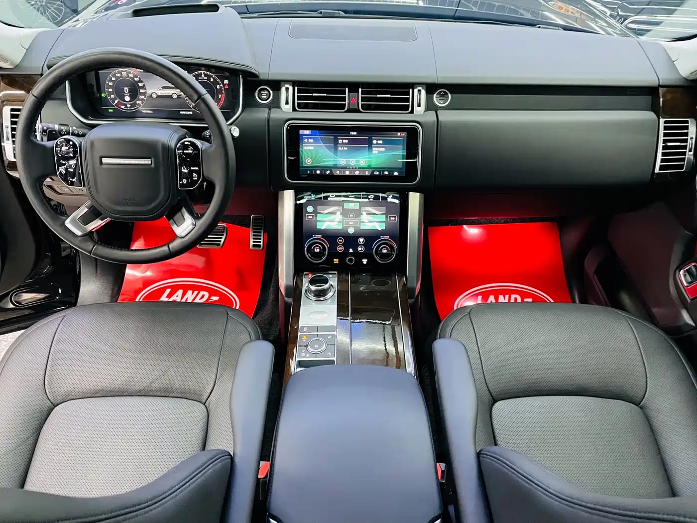Land Rover Range Rover 2021 3.0 L6 Heritage Edition фото 8