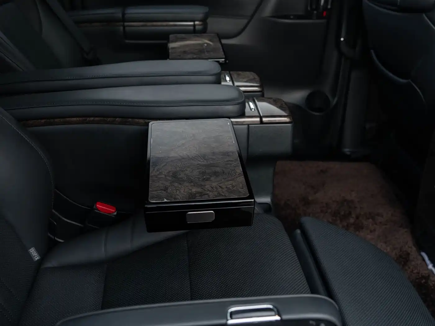 Toyota Alphard 2021 Hybrid 2.5L Ultimate фото 25