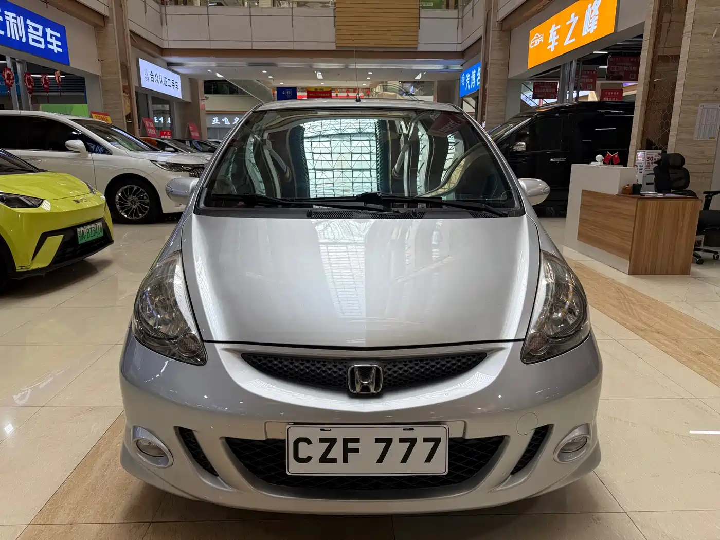 Honda Fit 2008 2008 Model 1.5L Automatic Luxury Edition