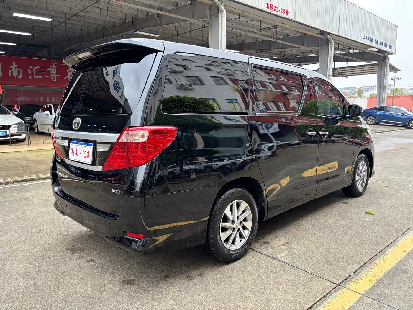 Toyota Alphard 2012 3.5L Luxury Edition фото 16