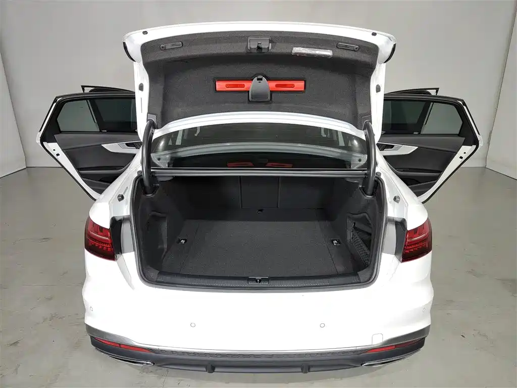 Audi A4L 2020 40 TFSI Fashion Dynamic Edition фото 15