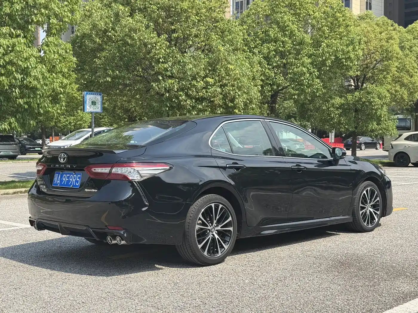 Toyota Camry 2018 2.0S Sport Edition фото 16