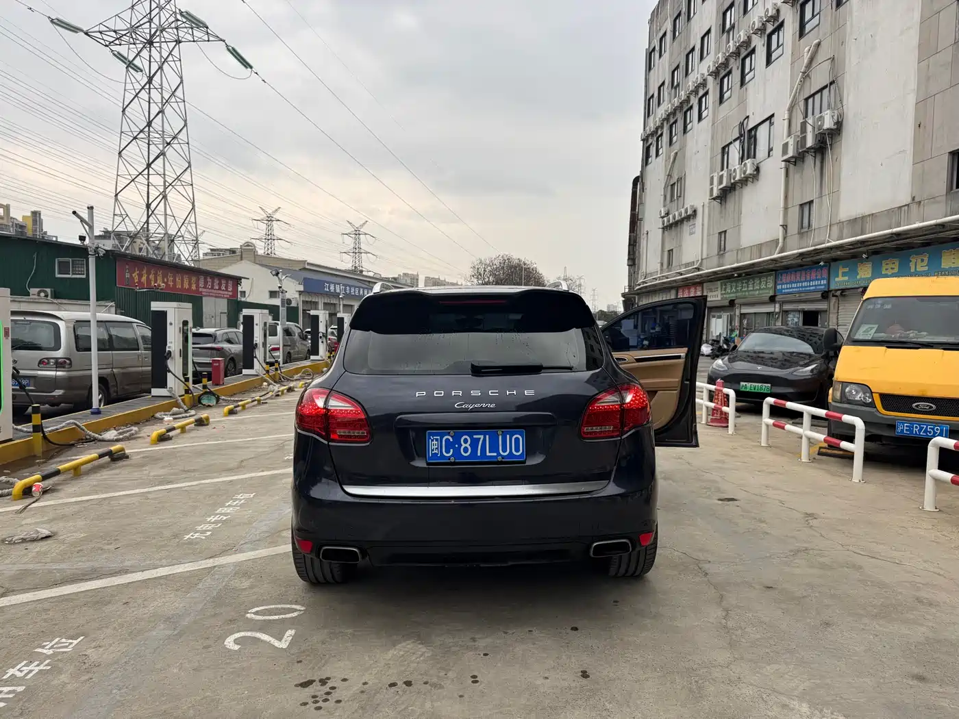 Porsche Cayenne 2011 Cayenne 3.0T фото 16