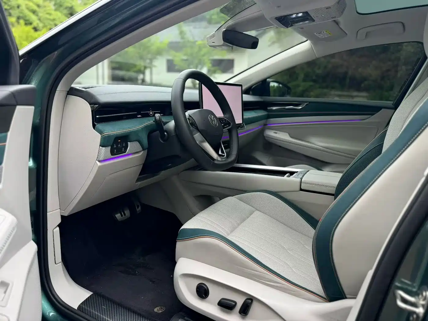 VOLKSWAGEN ID.7 VIZZION