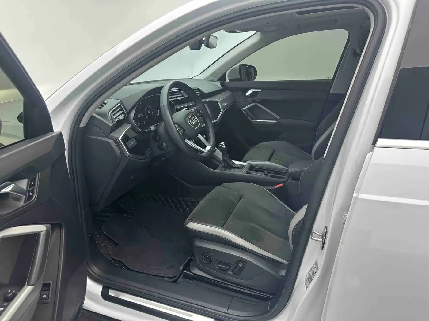 Audi Q3 2022 35 TFSI Progressive Dynamic фото 8