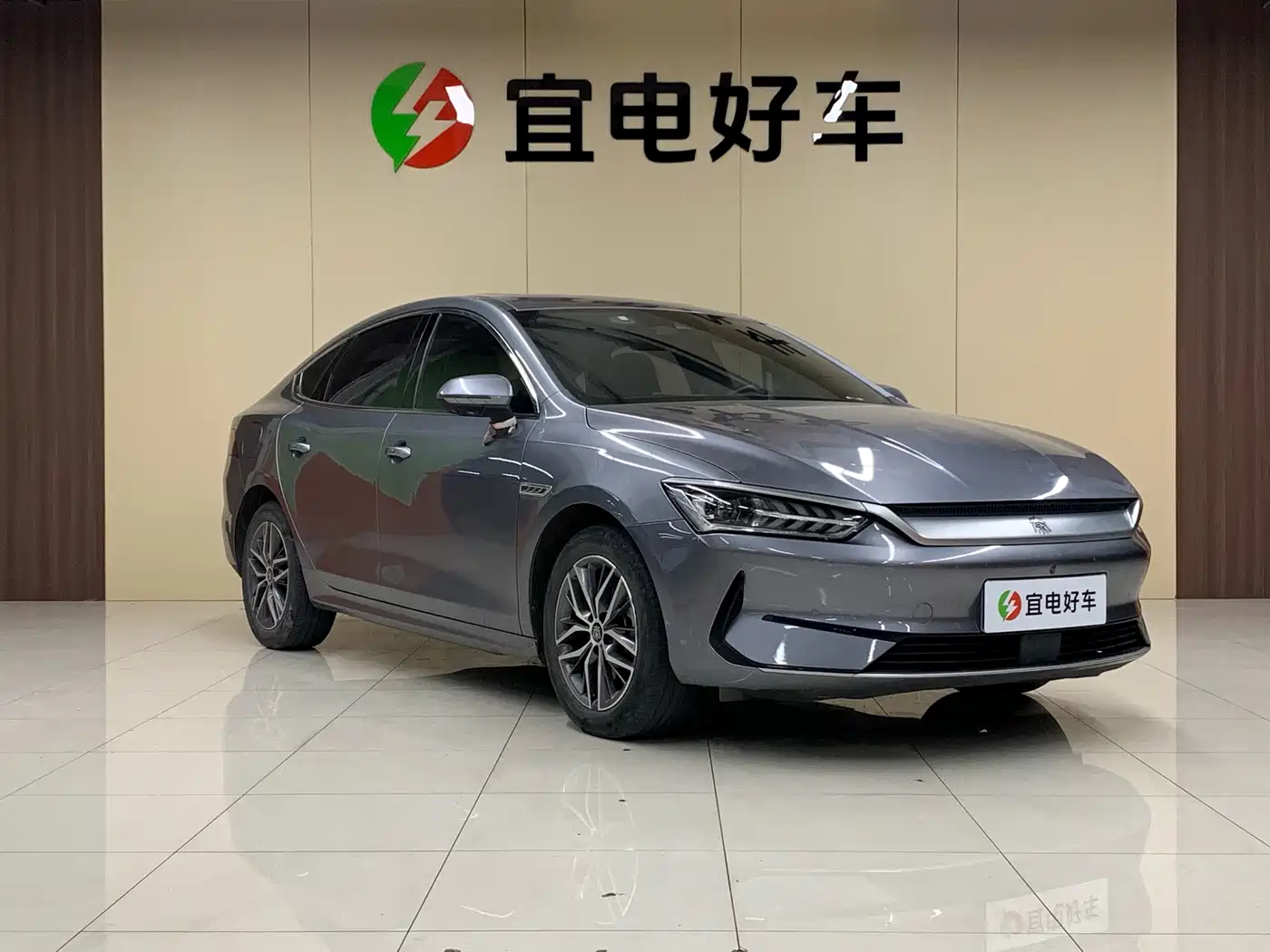 BYD Qin PLUS 2021 EV 500KM Premium Model фото 3