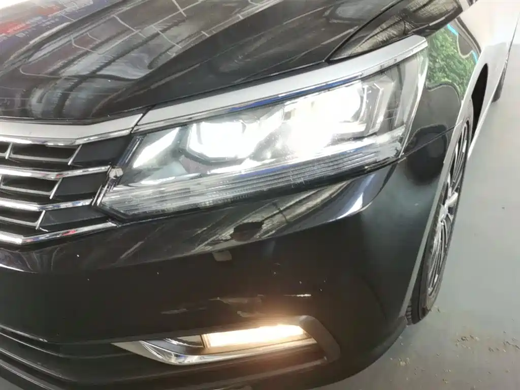 Volkswagen Passat 2017 330TSI DSG Prestige фото 24