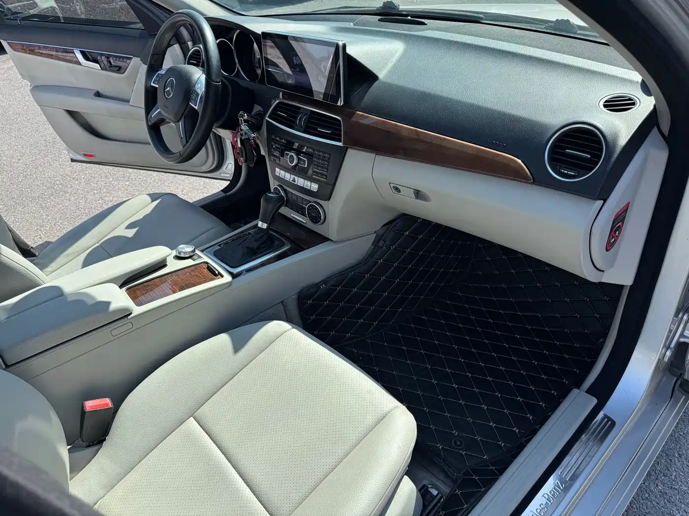 Mercedes-Benz C-Class 2013 C 260 Fashion Grand Edition фото 14