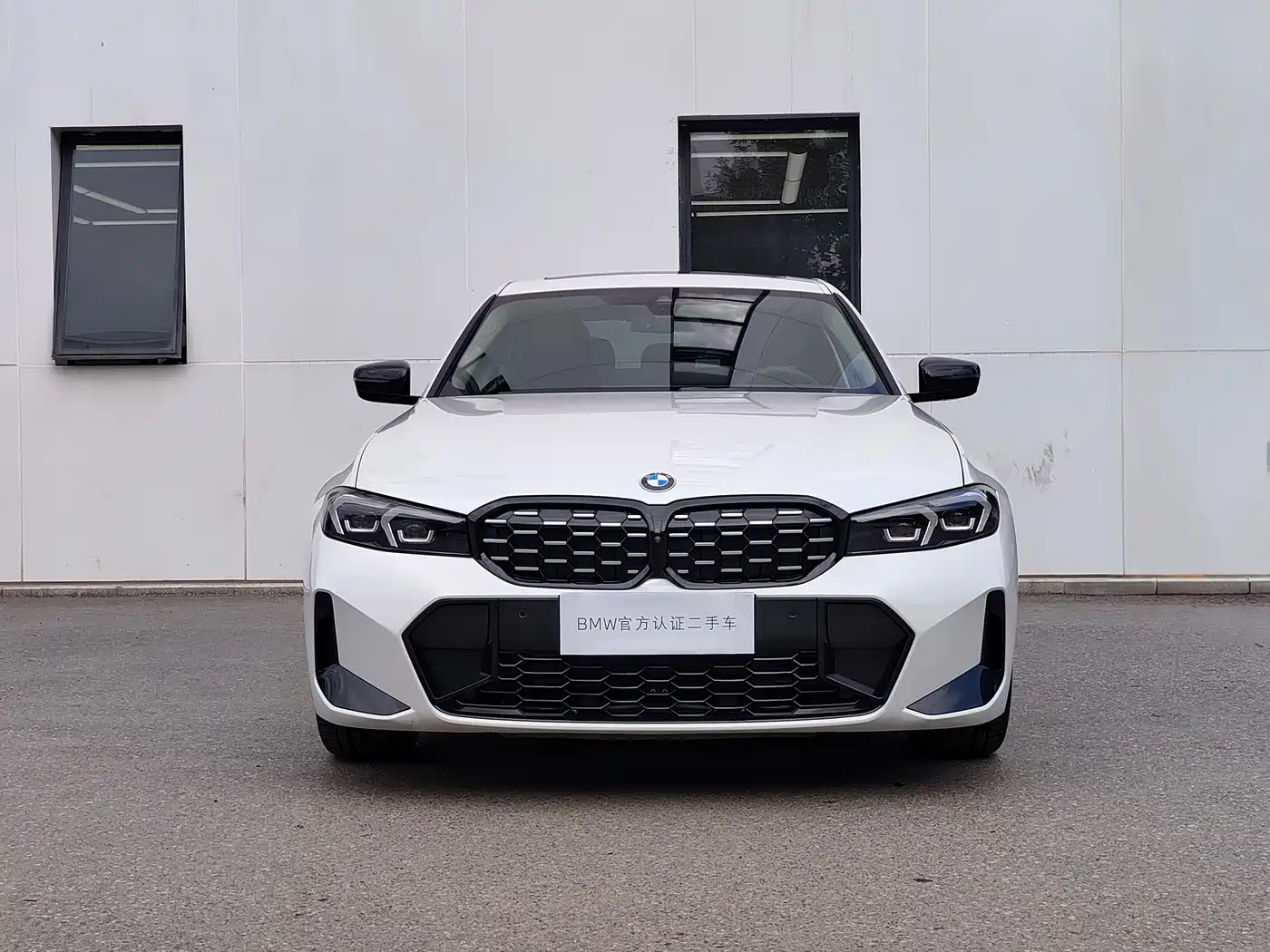 BMW 3 Series 2023 325Li M Sport Black Night Package фото 2