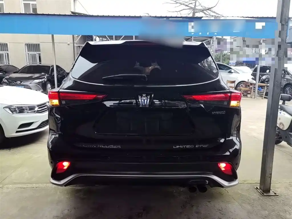 Toyota Crown Kluger 2022 2.5L HEV 4WD Flagship Edition фото 6