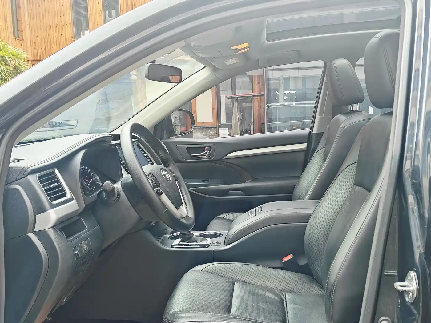 Toyota Highlander 2015 2.0T AWD Luxury Edition 7-seater фото 6