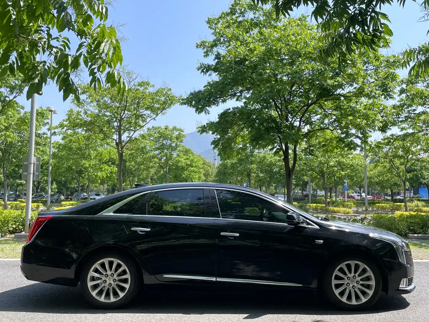 Cadillac XTS 2018 28T Elite фото 10