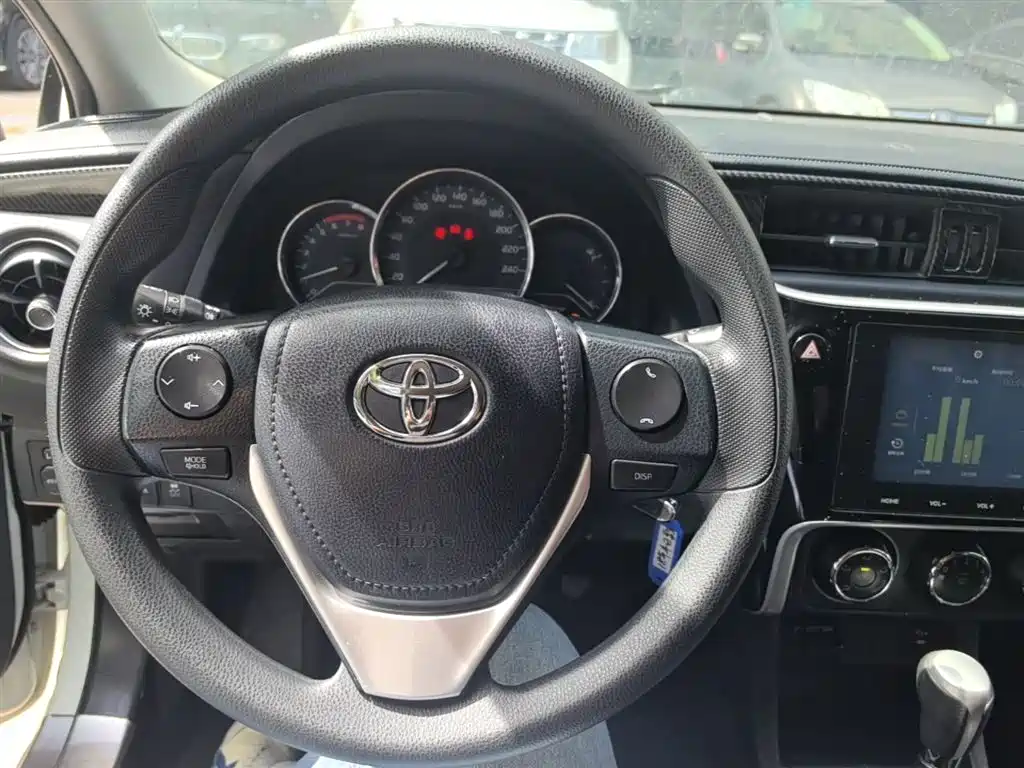 Toyota Levin 2017 Facelift 185T CVT Elite (China V) фото 11