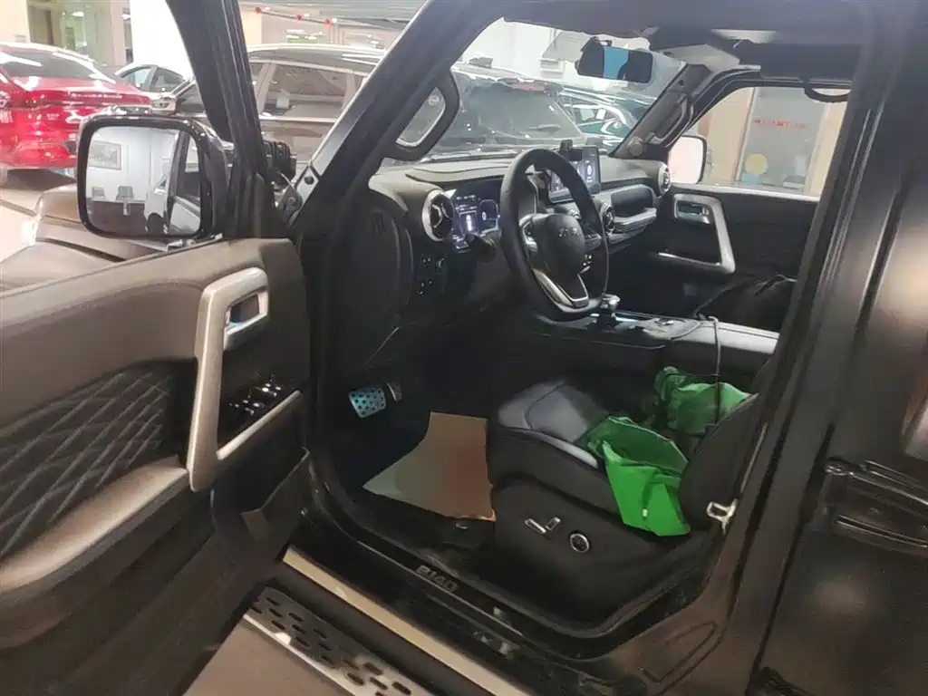 BAIC ORV Beijing Offroad BJ40 2024 2.0D Blade Hero Glory Edition фото 16
