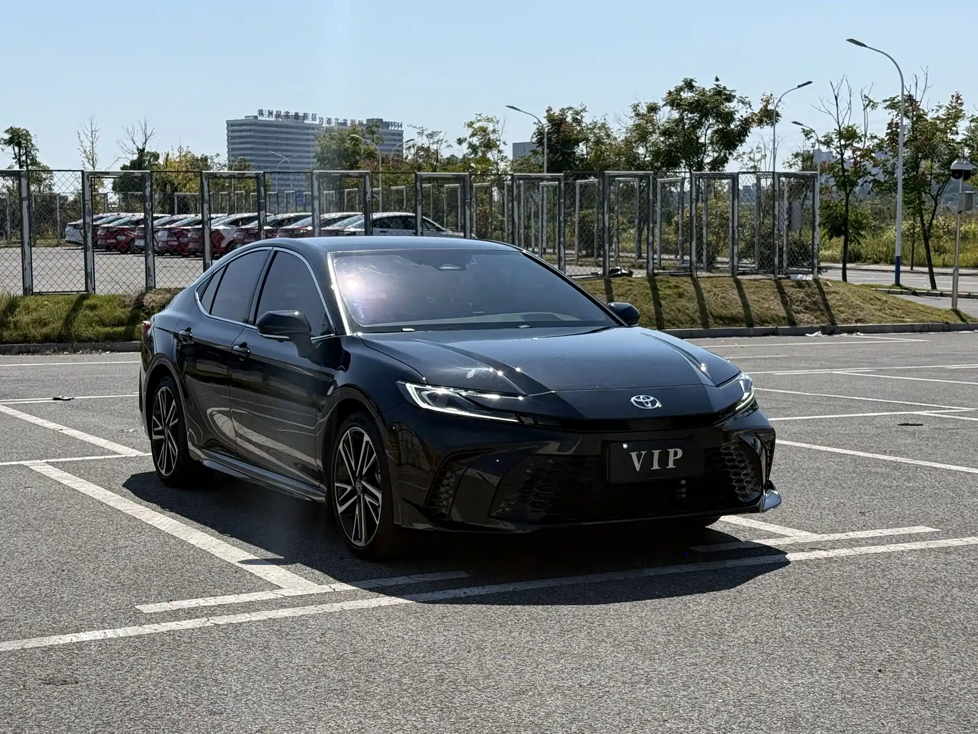 Photo 3 - Toyota Camry
