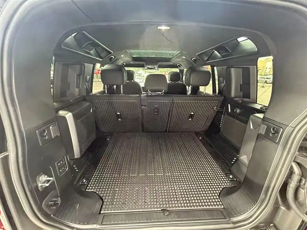 LAND ROVER GUARD