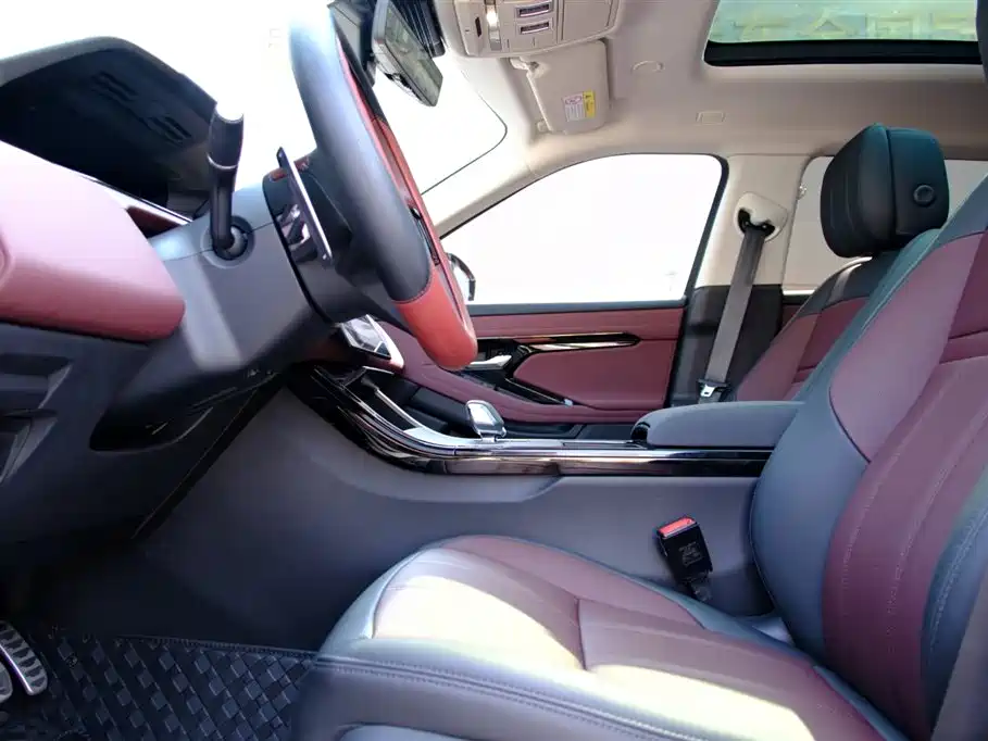 Photo 10 - Land Rover Range Rover Evoque