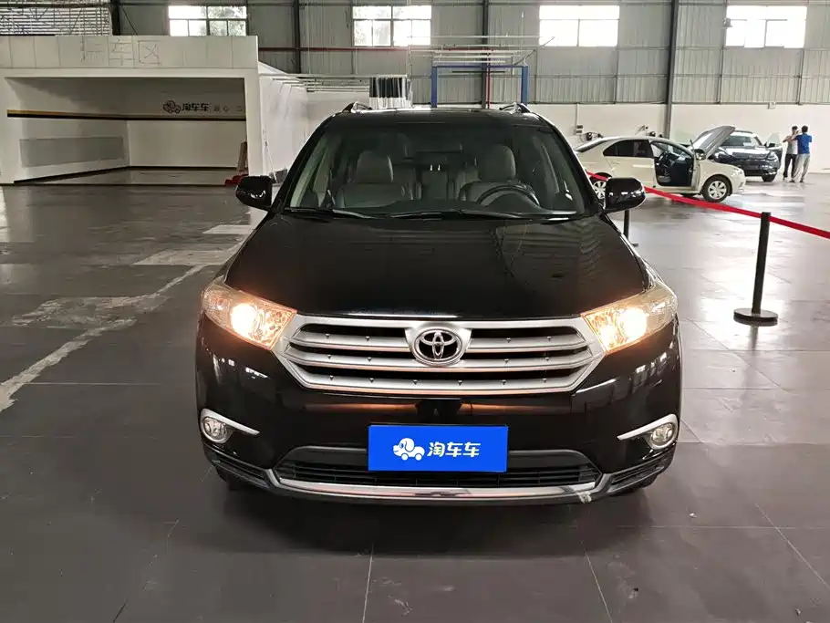 Toyota Highlander 2012 2.7L 2WD 7-Seater Luxury Edition фото 2