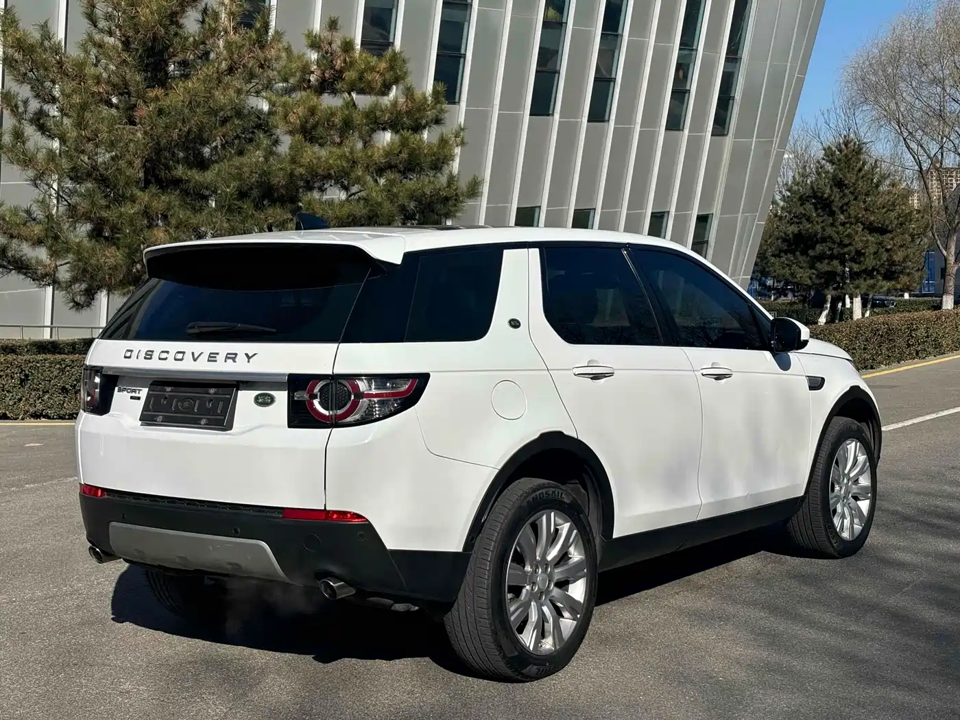 Land Rover Discovery Sport 2019 240PS HSE LUXURY Edition China V фото 8