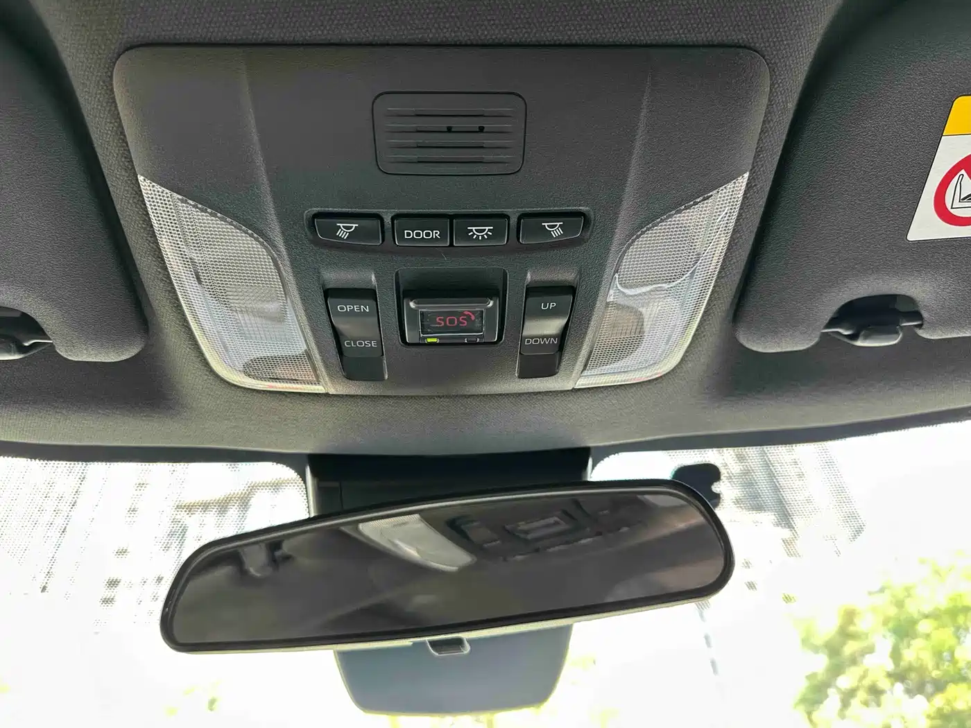 Toyota Levin 2022 Dual Engine 1.8H E-CVT Sport Edition фото 35