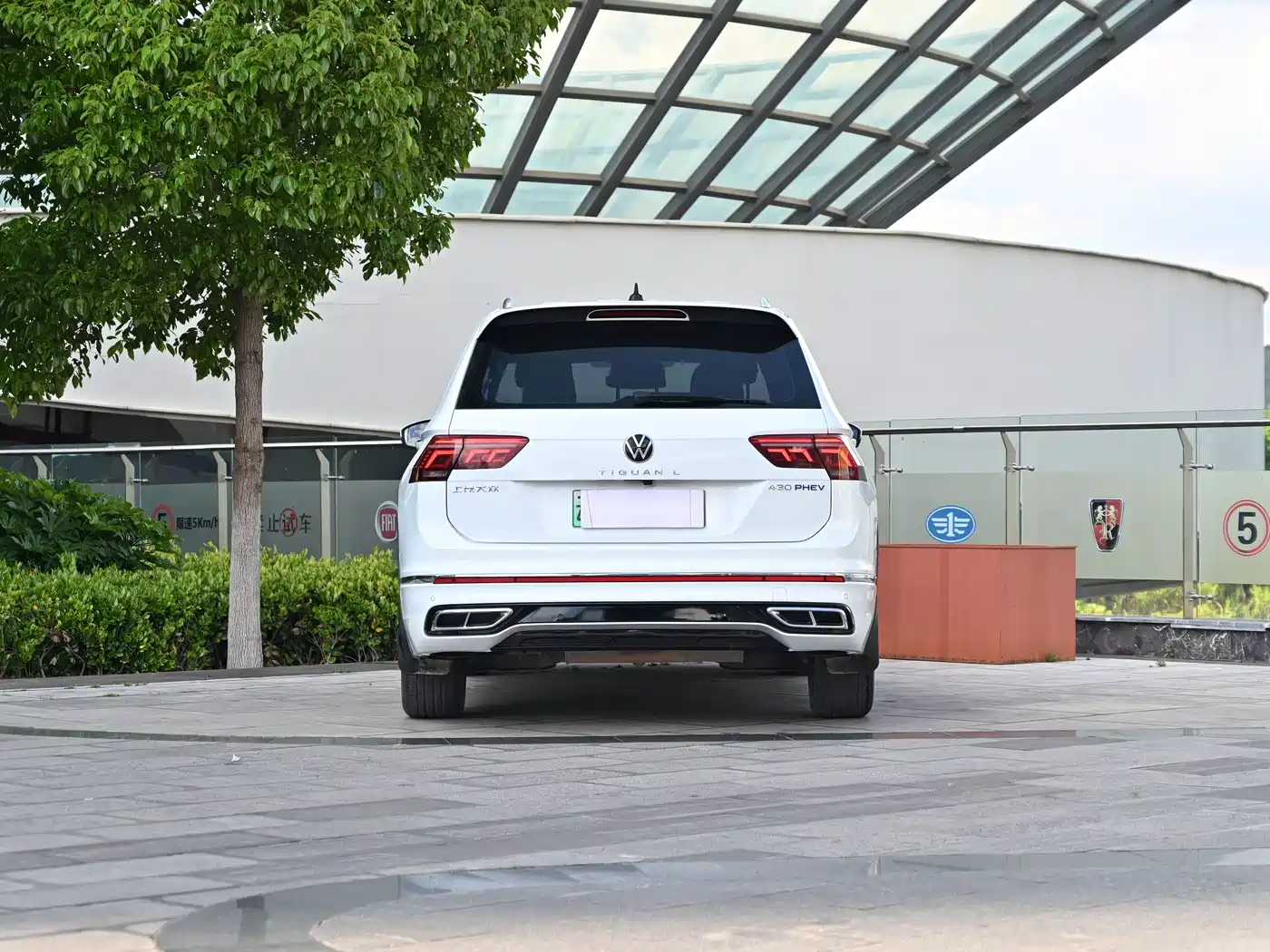 Volkswagen Tiguan L PHEV 2023 430PHEV Plug-in Hybrid Premium фото 16