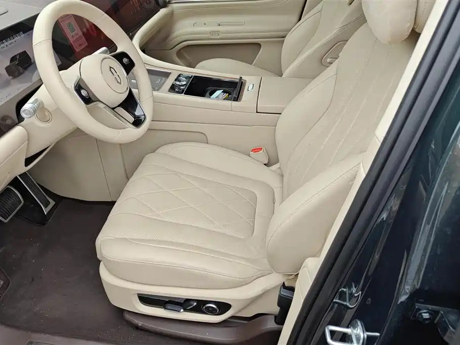 AITO Wenjie AITO M9 2024 Model Extended Range Ultra Edition 52kWh 5-Seater фото 9
