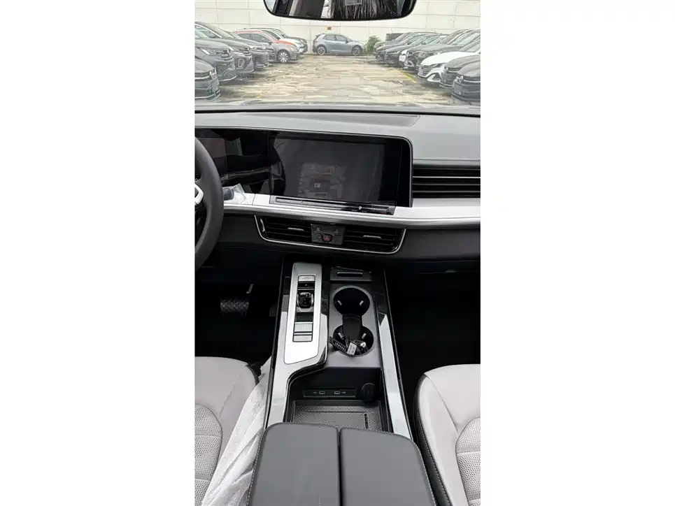 Volkswagen Talagon 2026 330TSI Luxury Cruising Shared Edition фото 10