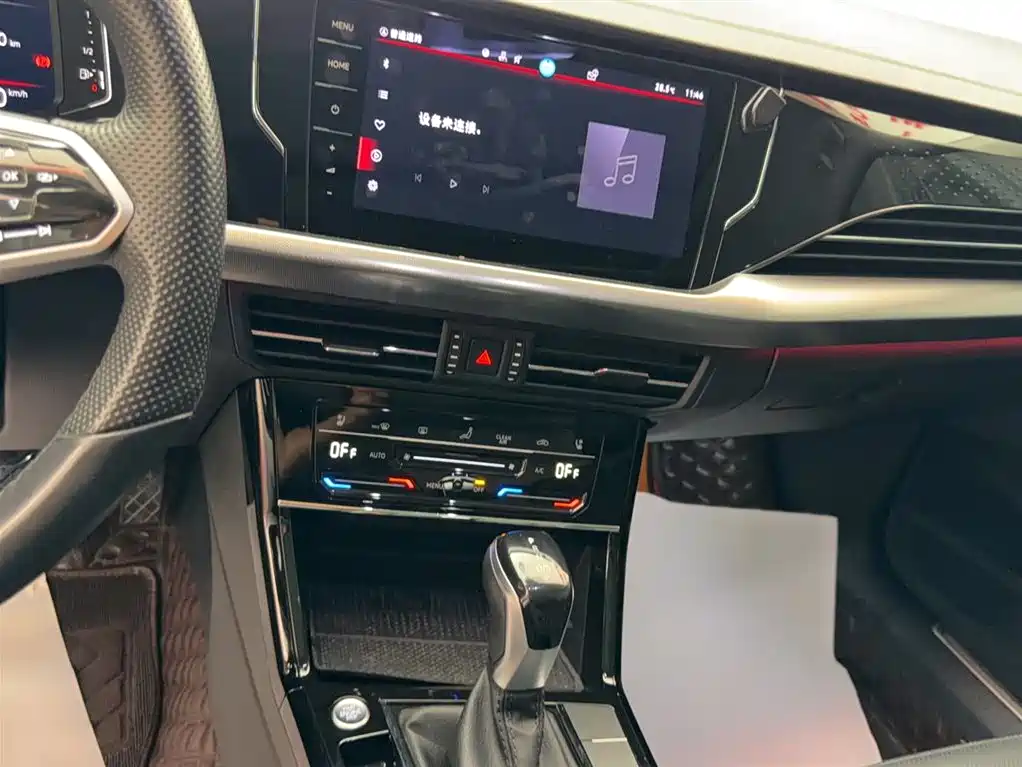 Volkswagen Passat 2023 Facelift 330TSI Starlight Luxury Edition фото 13