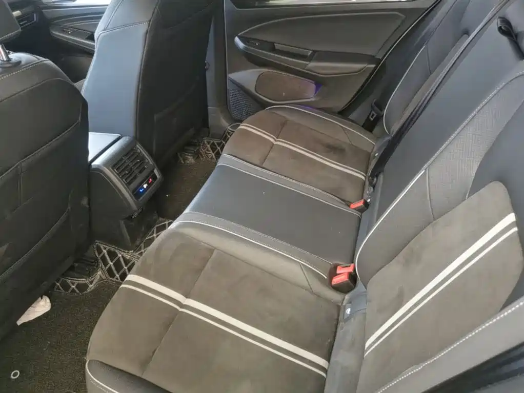 Volkswagen Golf 2021 280TSI DSG R-Line фото 17