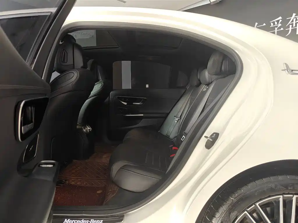 Mercedes-Benz C-Class 2024 C 260 L Sport фото 10