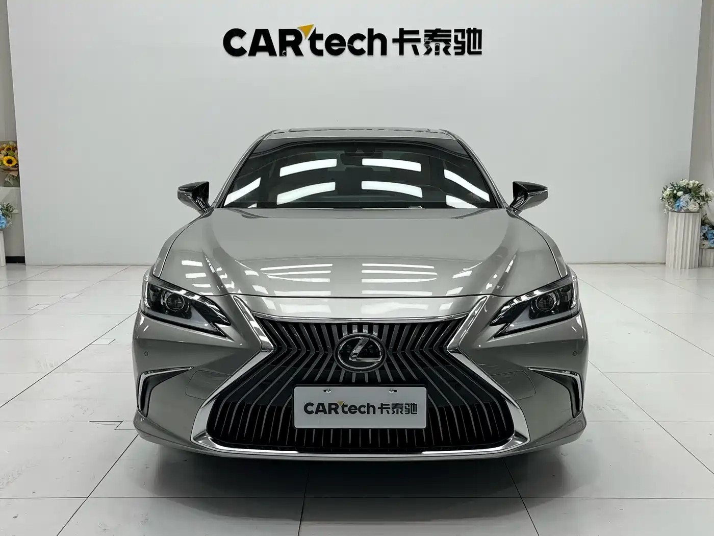 Lexus ES 2020 200 Excellence фото 2
