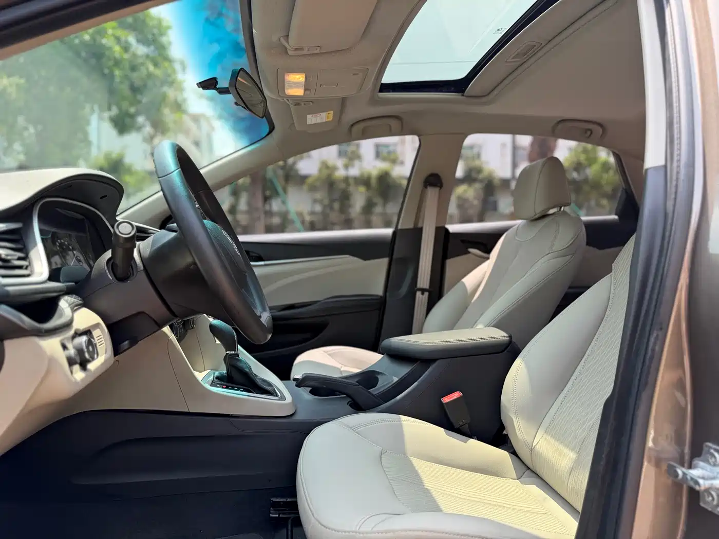 Buick Excelle 2016 15N Automatic Elite фото 10
