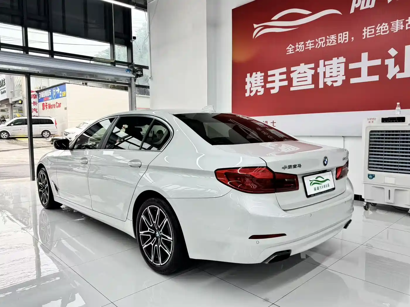 BMW 5 Series 2018 528Li Launch Special Edition фото 16