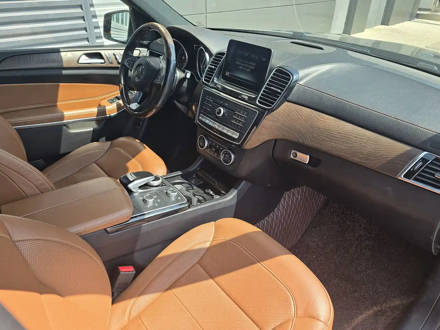 Mercedes-Benz GLS 2018 Facelift GLS 500 4MATIC фото 9