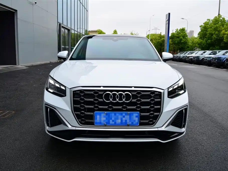 Audi Q2L 2022 35 TFSI Progressive Dynamic фото 2