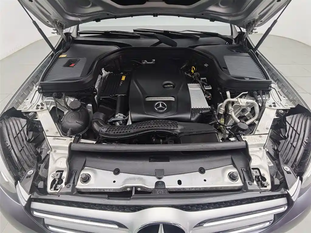 Mercedes-Benz GLC 2016 GLC 300 4MATIC Dynamic фото 6